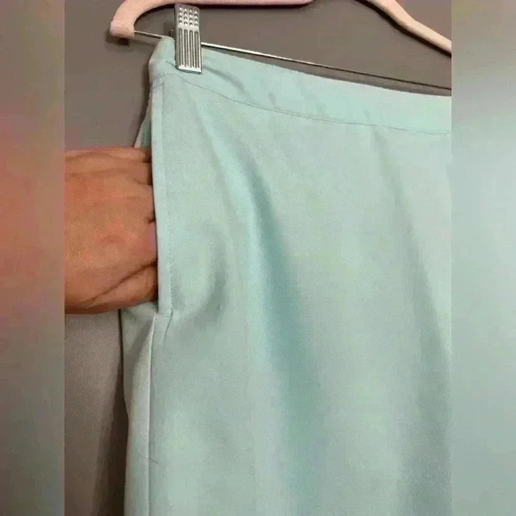 Greg Norman Perfect Fit Women's Pullon Skort (361) - Picture 5 of 15